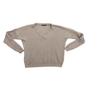 Brandy Melville Beige V-Neck Pullover Sweater ⭐️